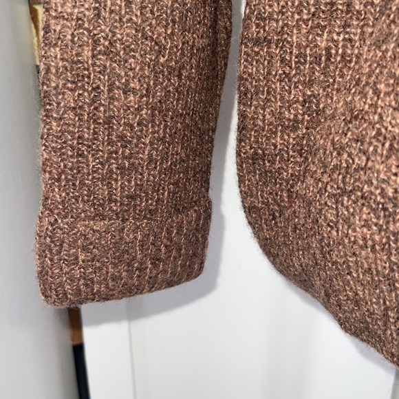 New with tags vintage sweater/cardigan with zipper, brown color, size Large - Picture 7 of 11